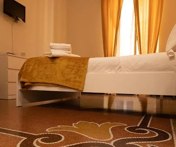 Pensión Granello 3*